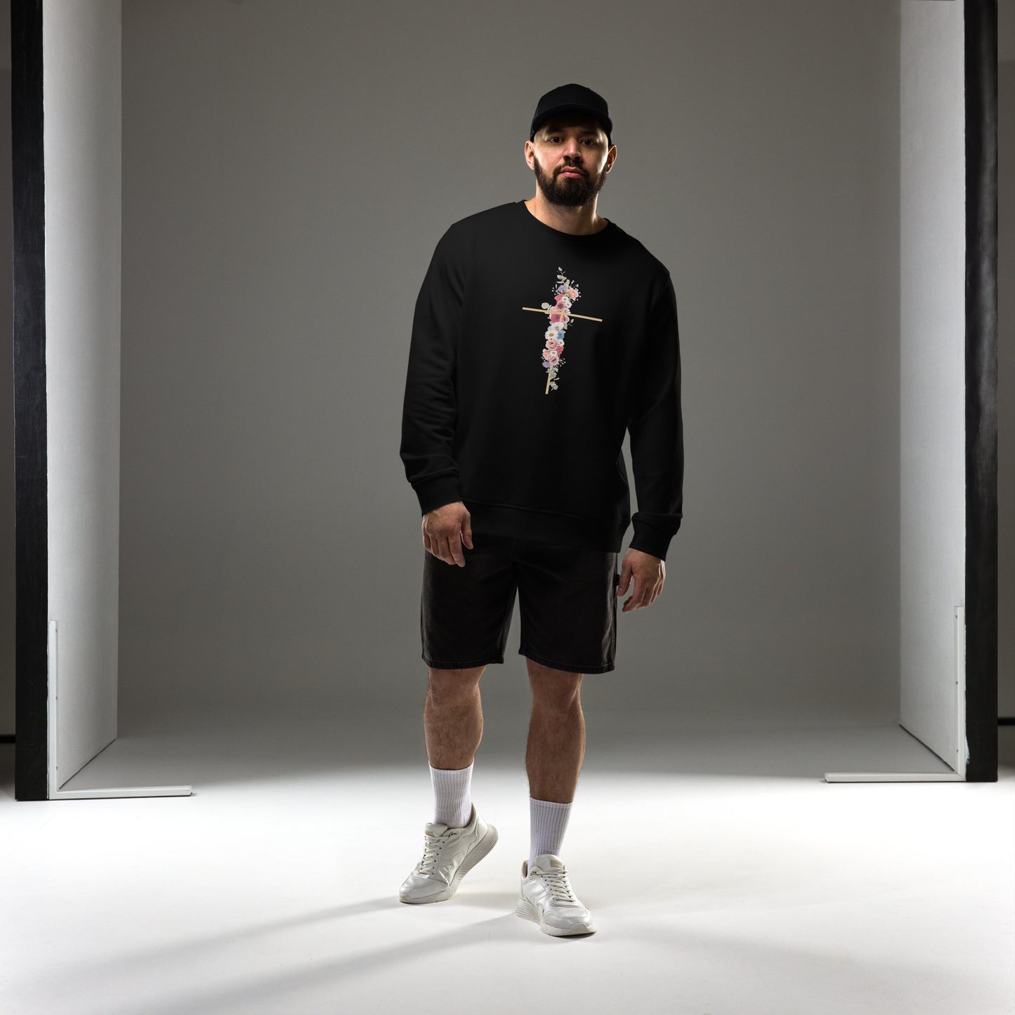 Cross In Bloom - Unisex organic sweatshirt